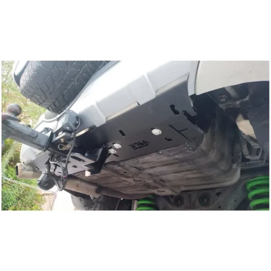 صورة قاعدة هوك ميتسوبيشي باجيرو خلفية فولك